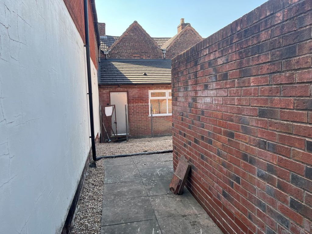 Passage way- click for photo gallery